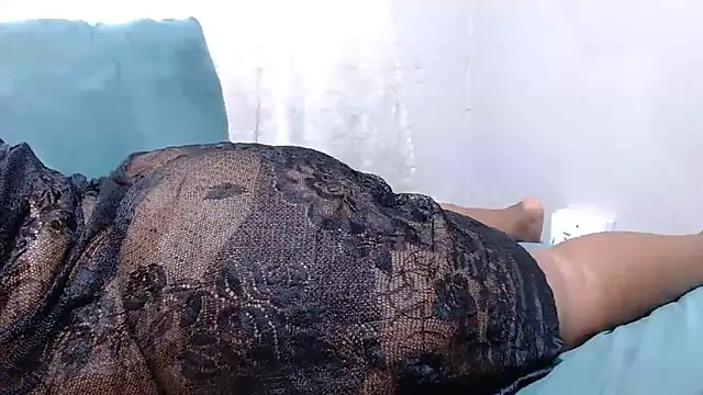 MatureBootyBabe4Uxx online show from February 22, 2026, 2:19 pm