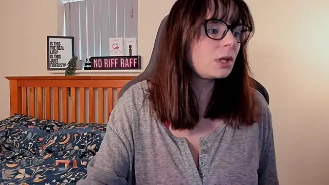 Snapshot of LucieWinters_UK chatting on January 13, 2025, 2:00 pm LucieWinters UK online show from January 13, 2025, 2:00 pm