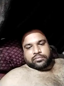 Snapshot of Guddu696969 chatting on October 31, 2025, 6:37 pm Guddu696969 online show from October 31, 2025, 6:37 pm