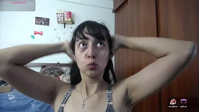 Moon lunita online show from November 13, 2025, 4:00 pm