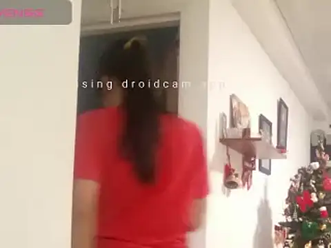 Moon lunita online show from December 4, 2024, 10:35 pm