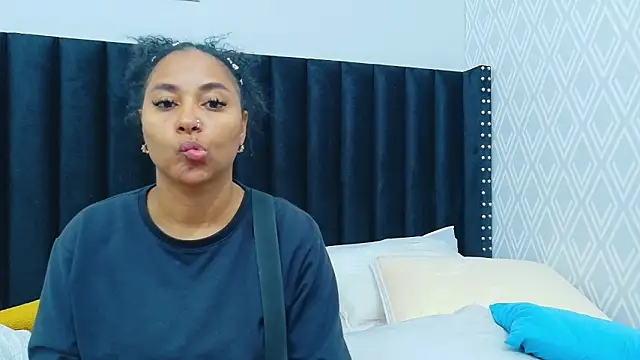 colombiamommy online show from March 19, 2026, 12:27 pm