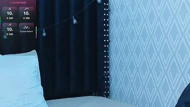 Snapshot of colombiamommy chatting on November 7, 2025, 12:21 pm colombiamommy online show from November 7, 2025, 12:21 pm