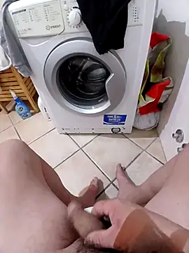 Snapshot of 74bob chatting on December 2, 2025, 1:17 am 74bob online show from December 2, 2025, 1:17 am