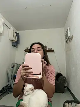 MarieLoveGlamorous online show from March 4, 2026, 1:30 pm