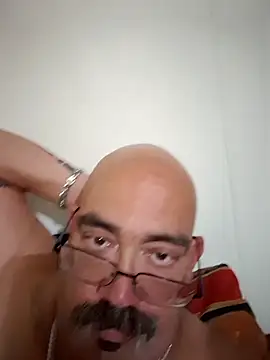 Smalldick805 online show from August 3, 2026, 9:20 pm
