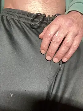 muschiliebhaber1xh online show from February 22, 2026, 8:17 am