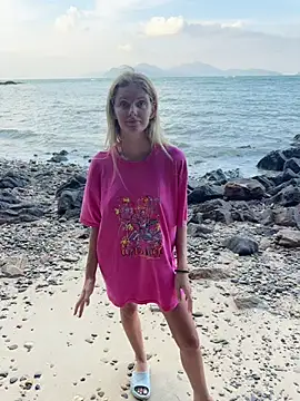 neighbours love online show from January 9, 2026, 10:33 am