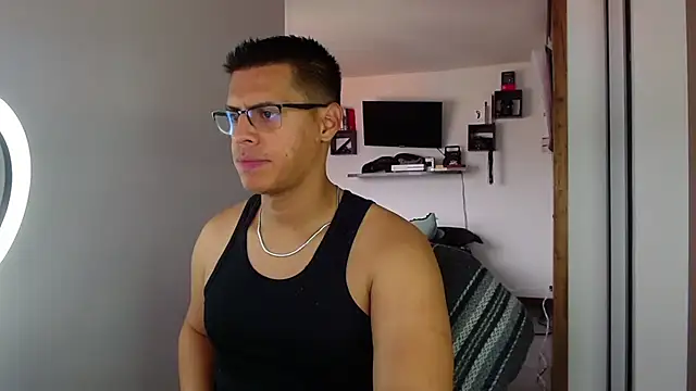  John Boy  online show from April 13, 2026, 7:18 pm