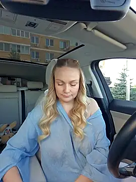 Bondgirl 013 online show from September 12, 2025, 1:00 pm