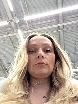 Bondgirl 013 online show from April 2, 2026, 5:52 pm