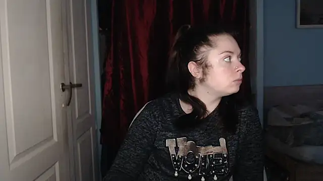 ryhhnnagold99 online show from December 2, 2025, 1:46 pm