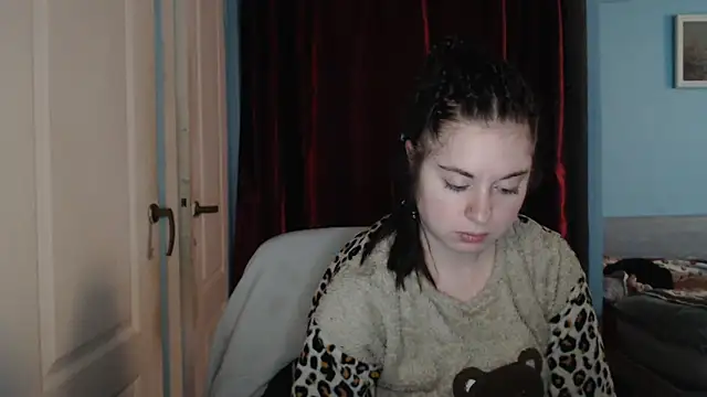 ryhhnnagold99 online show from December 16, 2025, 1:15 pm