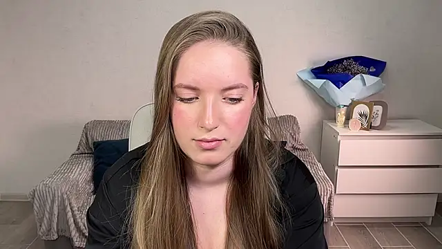 EvaMaddison online show from September 12, 2025, 7:46 pm