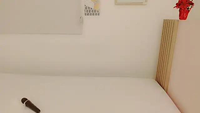 Snapshot of Elen__Sweet chatting on October 19, 2025, 3:53 am Elen Sweet online show from October 19, 2025, 3:53 am