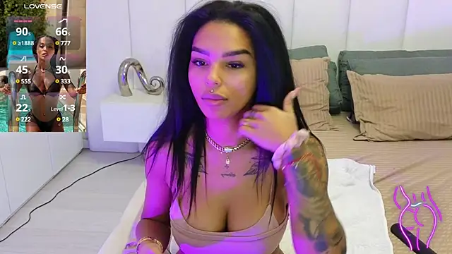 Snapshot of KimiBrown chatting on March 7, 2025, 10:02 am KimiBrown online show from March 7, 2025, 10:02 am