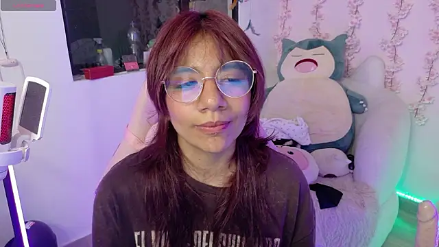 Nami usagi online show from March 13, 2026, 8:47 pm