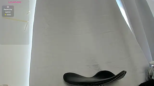 caroline tovar online show from January 31, 2026, 7:12 pm