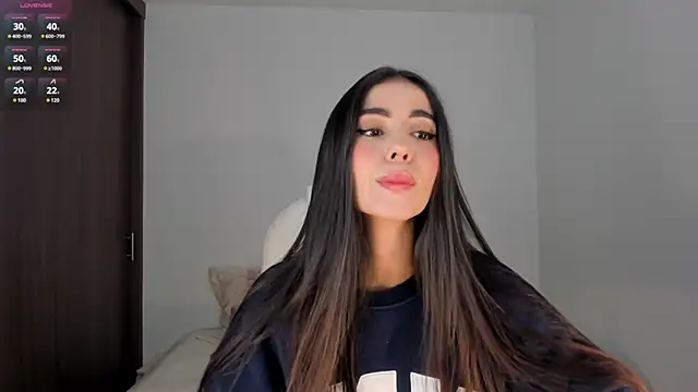 Snapshot of RebeccaBaxter chatting on March 11, 2025, 12:44 am RebeccaBaxter online show from March 11, 2025, 12:44 am