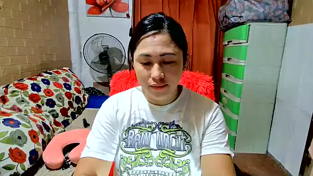 M e c e l online show from September 10, 2025, 9:14 pm