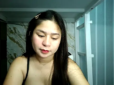Snapshot of Mia_2022 chatting on September 27, 2025, 2:23 pm Mia 2022 online show from September 27, 2025, 2:23 pm