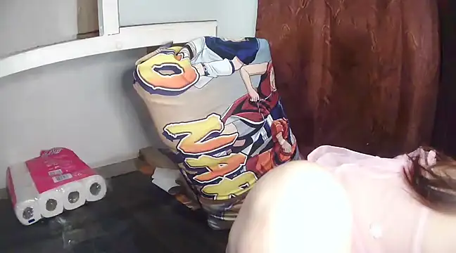 Snapshot of Mia_2022 chatting on March 7, 2025, 6:00 pm Mia 2022 online show from March 7, 2025, 6:00 pm