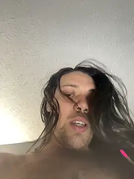 lucasgalacticman online show from November 3, 2025, 2:28 am