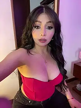 Snapshot of KateLatorre chatting on March 3, 2025, 10:20 pm KateLatorre online show from March 3, 2025, 10:20 pm