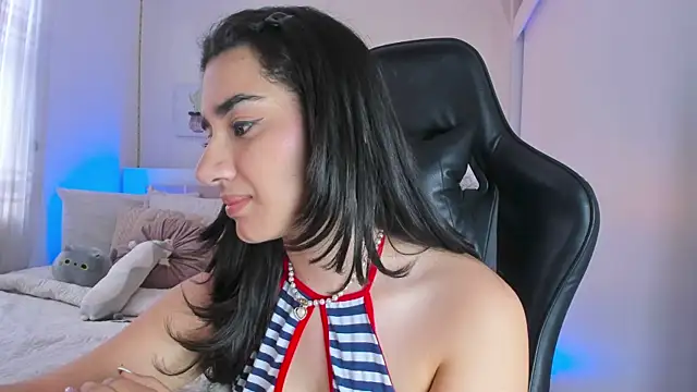 annadu011 online show from March 17, 2025, 5:27 pm