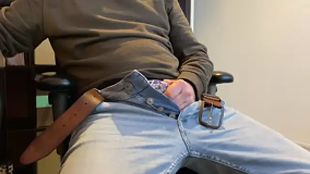 jimmi xxl online show from February 4, 2026, 9:48 am