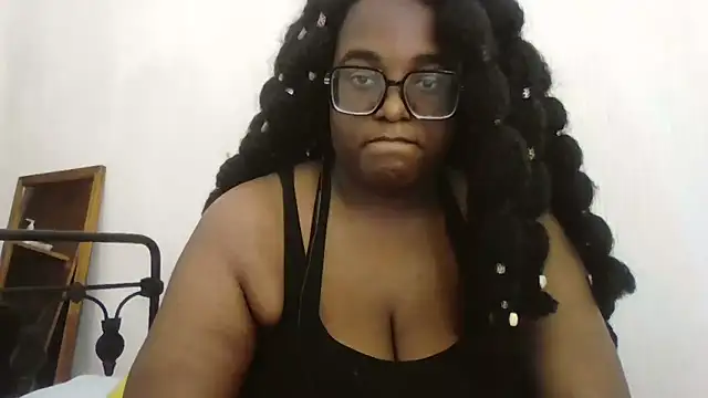 Snapshot of MissCC99 chatting on March 7, 2026, 4:12 pm MissCC99 online show from March 7, 2026, 4:12 pm