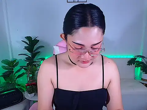 plysaithailand online show from October 15, 2025, 1:59 am