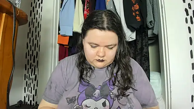 Snapshot of CamilaLynnAdams chatting on March 4, 2026, 6:32 am CamilaLynnAdams online show from March 4, 2026, 6:32 am