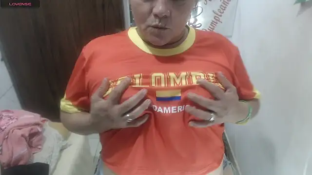 selenax2023 online show from June 17, 2026, 11:14 pm