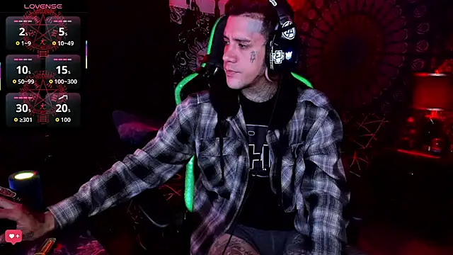 josh  ackerman online show from September 25, 2025, 8:31 am