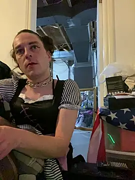 jessixo online show from February 4, 2026, 4:07 am