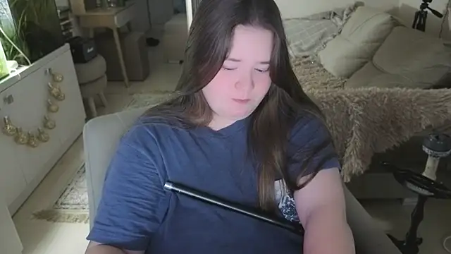 remirann  online show from January 16, 2026, 7:18 pm