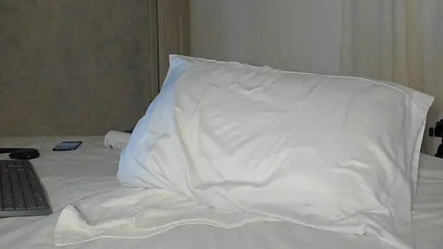 Snapshot of rosaaliiaa1 chatting on March 11, 2025, 3:36 am rosaaliiaa1 online show from March 11, 2025, 3:36 am