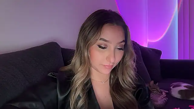 lustfulsmiles online show from February 13, 2026, 4:07 pm