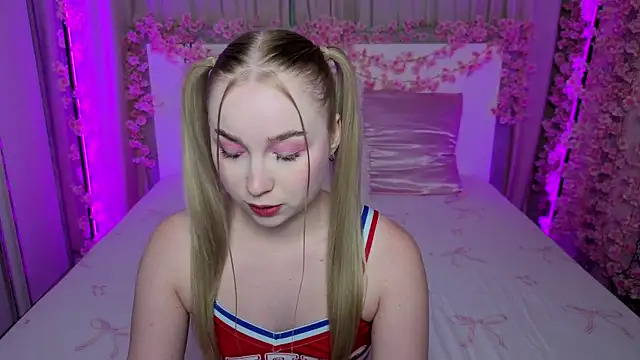 LilyStarlight online show from June 29, 2026, 3:46 am