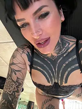 InkedBiitch online show from March 12, 2025, 7:02 am
