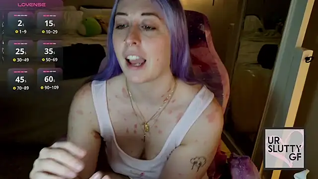 ursluttygf online show from March 20, 2026, 4:19 pm