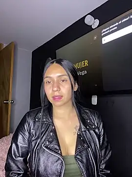 Snapshot of Lorena__ chatting on October 25, 2025, 10:21 pm Lorena online show from October 25, 2025, 10:21 pm