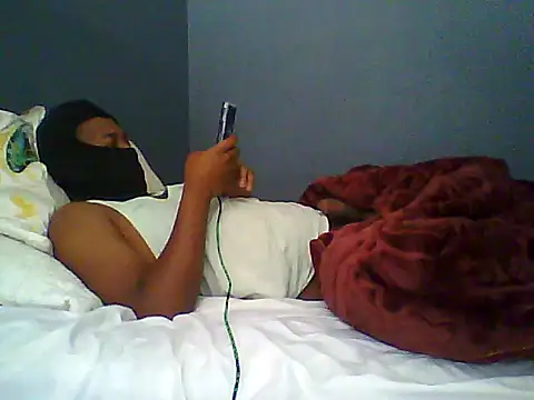 Snapshot of TitularAdaption chatting on October 5, 2025, 6:26 am TitularAdaption online show from October 5, 2025, 6:26 am