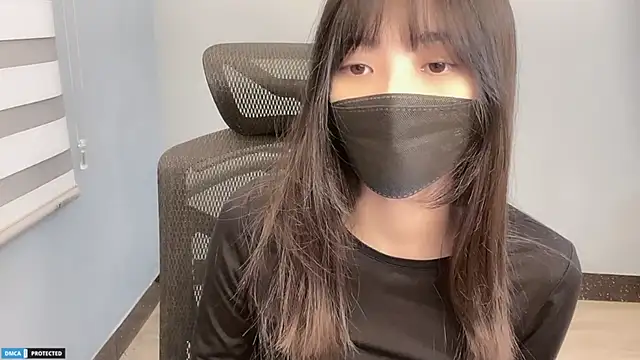 Ayase momo online show from December 1, 2024, 10:48 pm
