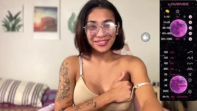 Alaia Pope online show from February 4, 2025, 4:18 pm