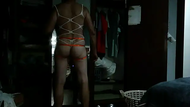 xykenrahxh online show from April 9, 2026, 9:32 pm