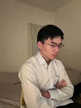 asiahot liam online show from February 5, 2026, 10:55 am