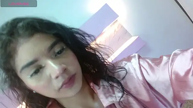 Snapshot of Sweetcristin chatting on October 25, 2025, 1:27 am Sweetcristin online show from October 25, 2025, 1:27 am