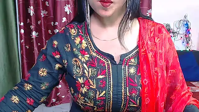 Naiaa-mylove online show from February 26, 2026, 5:51 am